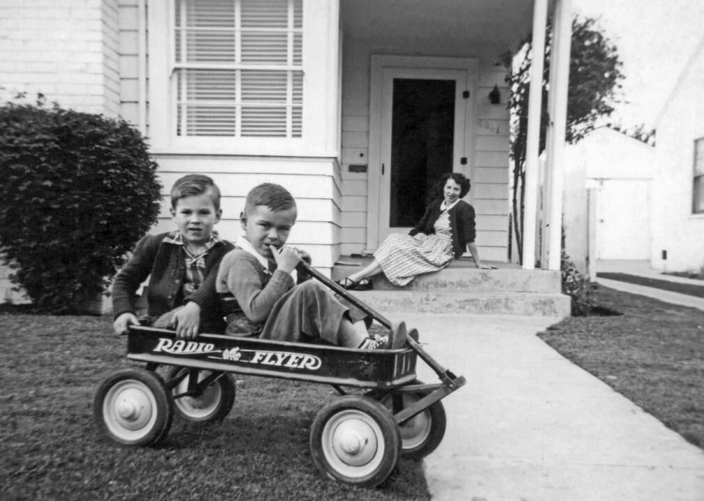 1923: Radio Flyer wagon